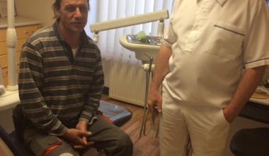 Jótékonysági tevékenységünk keretében új fogsort készítettünk